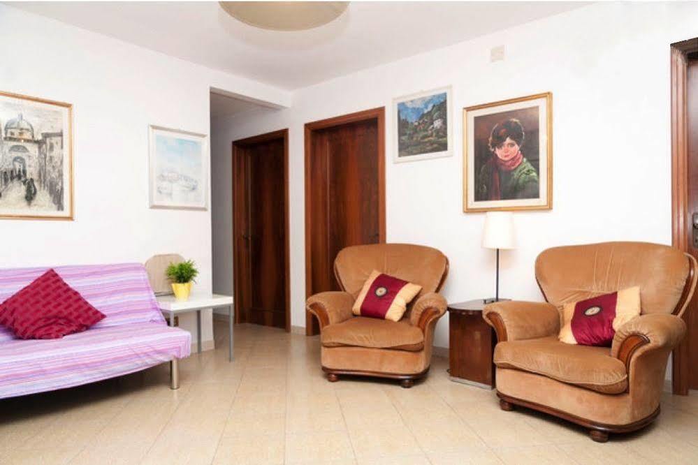 Venezianamente Apartamento *